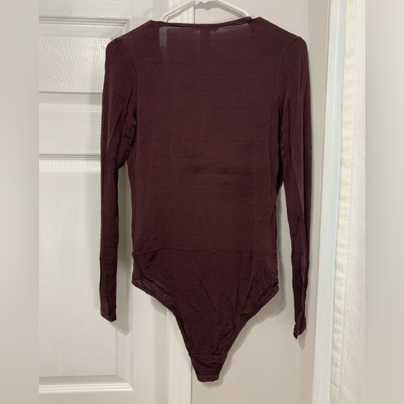 H&M Dark Burgundy V-neck Long Sleeve Bodysuit Size Small - Picture 6 of 6